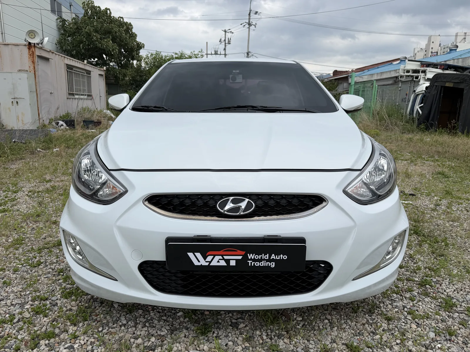 HYUNDAI ACCENT photo 1