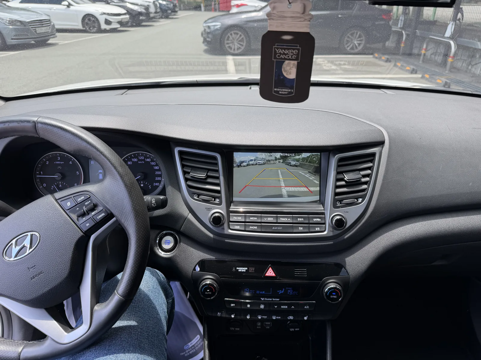 HYUNDAI TUCSON photo 13
