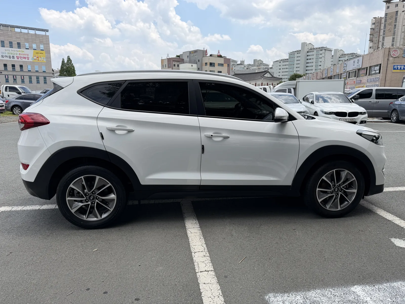 HYUNDAI TUCSON photo 6