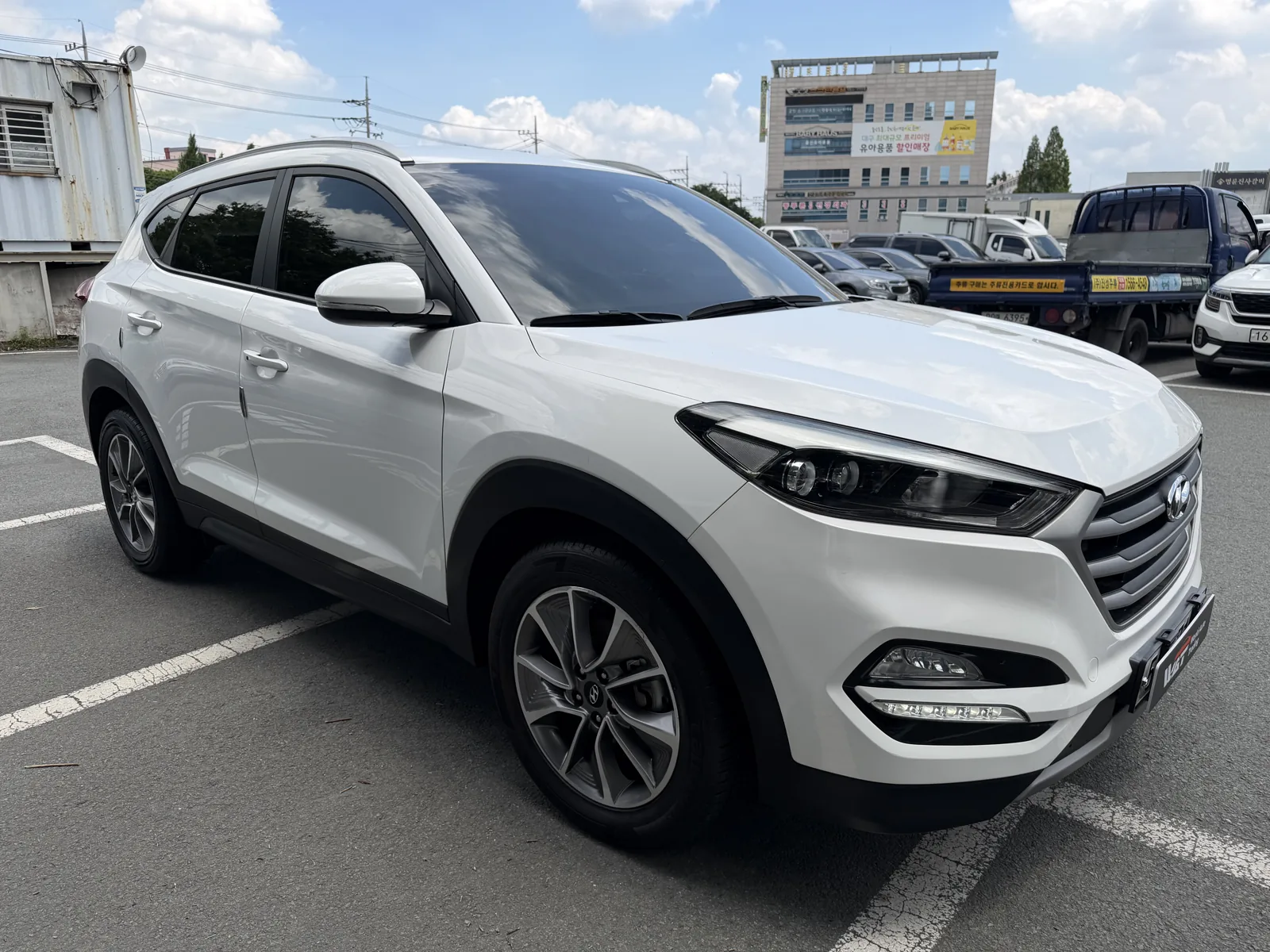 HYUNDAI TUCSON photo 8