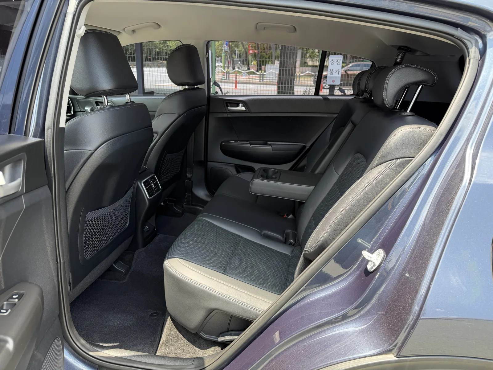 KIA SPORTAGE photo 10