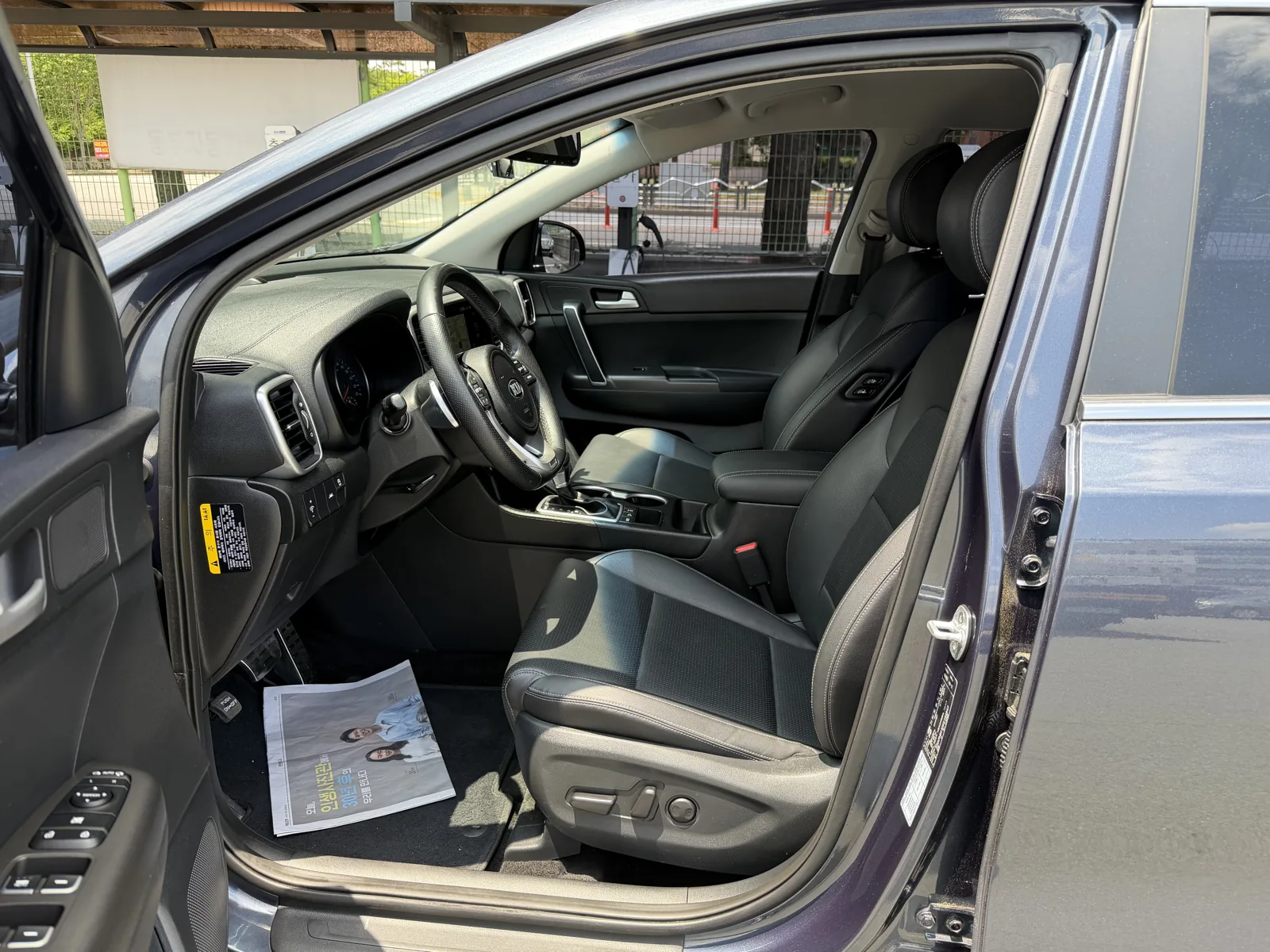 KIA SPORTAGE photo 8